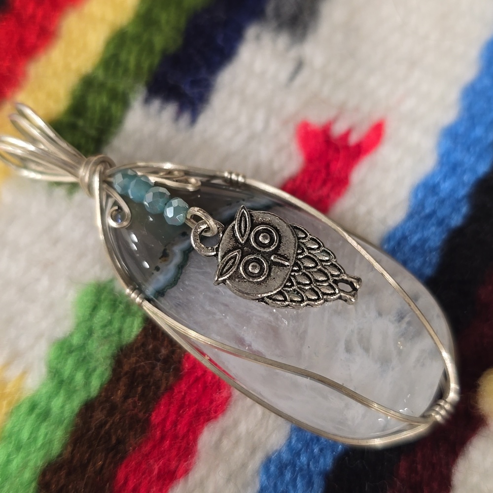 Handcrafted Silver Owl Agate Pendant Necklace - Blue/White - Picture 6 of 7